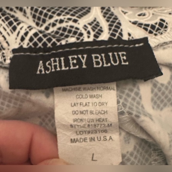 Ashley Blue Women’s Knee Length Skirt Size Large - Picture 7 of 10